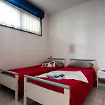 Cozy Flat With Balcony Near The In Apartman